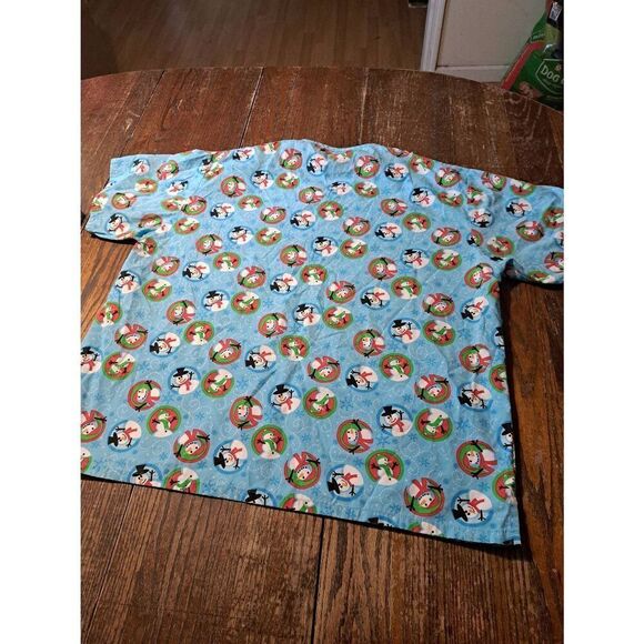 XL Med + Wear Snowman Winter Christmas Holiday Short Sleeve VNeck Scrub Top - Picture 2 of 2
